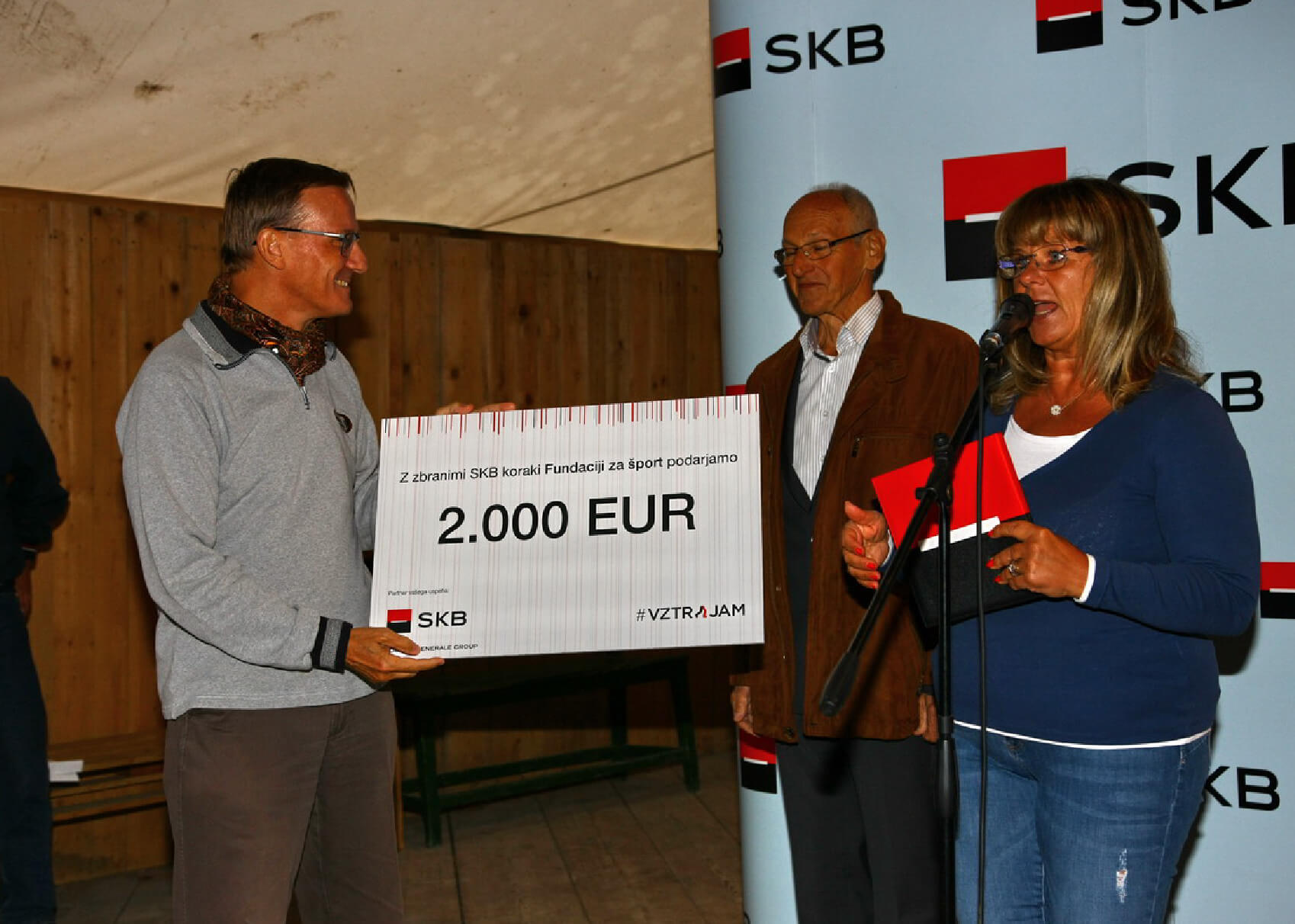 komunikacije-102
